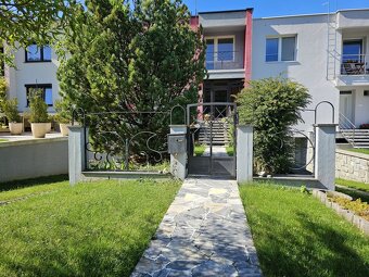 Predaj 5 izb.radového domu v mestskej časti Budatín - 18