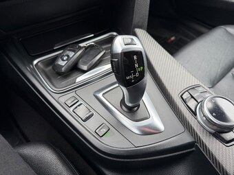 BMW Rad 3 Touring 320d xDrive A/T - 18