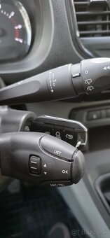 Opel Vivaro Zafira Life 1.5 CDTi 120k M Enjoy štandard - 18