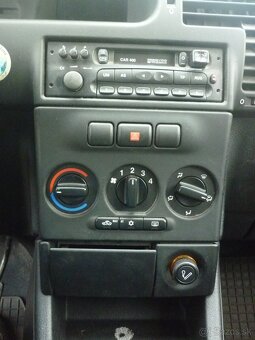 Zafira 1.6 benzín - 18