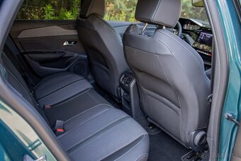 Peugeot 308 SW 1.2 PureTech allurepack AT/8 - 18