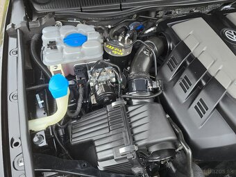 Predam Touareg 2015 Facelift 3,0Tdi 150Kw chip na 210kw plne - 18