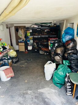 ZNÍŽENÁ CENA zdravý funkčný rodinný dom, 781m2, HE - 18