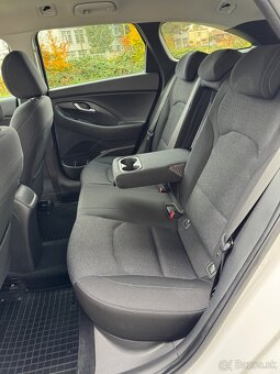 Hyundai i30 CW 2021, 1.6 CRDi Family, automat, DPH - 18