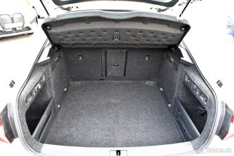 Škoda Superb 2.0 TDI DSG NAVI_KAMERA_VYHREVY SR 2019 DPH - 18