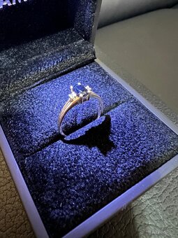 Zlatý dámsky prsteň - prstienky - 18