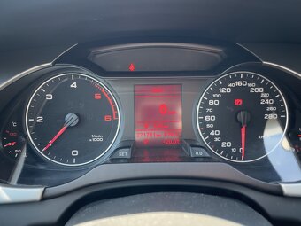 Audi A4 Avant B8 2.0 TDI 2010 - automat - 18
