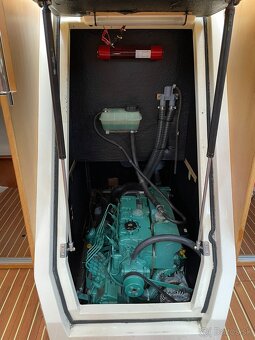 Plachetnice ELAN IMPRESSION 434 - 18