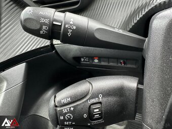 Peugeot 2008 1.5 BlueHDi Active Pack, Pôv. lak, 118 790km,SR - 18