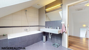 Na predaj: Moderný 5-izbový rodinný dom s bazénom, záhradou  - 18