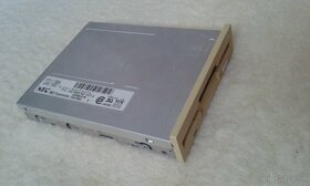 3x Disketové mechaniky (FDD) 1,44" HD - 18