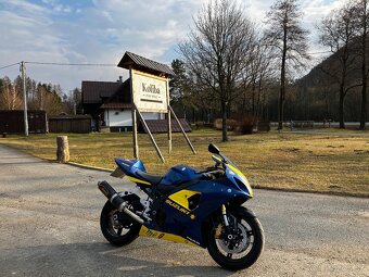 Suzuki GSX-R 600 - POUZE 17 000 KM - 18