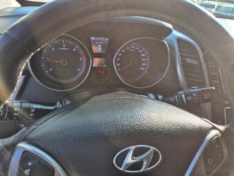 Hyundai i30 cw - 18