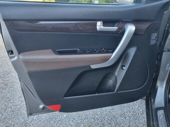 KIA SORENTO 2,2CRDi 4x4  7MIESTNE - 18