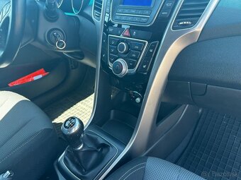 Hyundai i30 1.6 MPI - 18