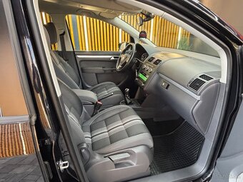 Volkswagen Touran 2.0 TDI MATCH - 18