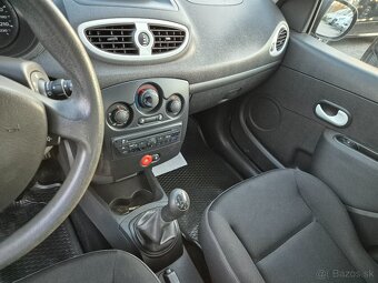 Renault clio - 18