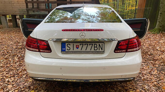 predám Mercedes E 350 4MATIC coupe - 18