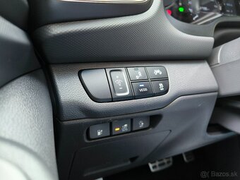 Hyundai Ioniq Electric - 18