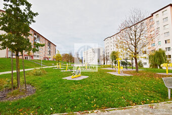 Priestranný a udržiavaný 3 izb. byt, 70 m2, veľká loggia, sí - 18