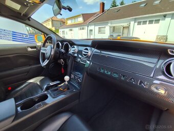 Ford Mustag GT 4,6 V8 - 18