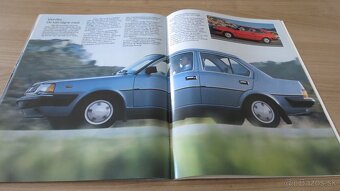 Prospekty Saab a Volvo 50. až 90. léta. - 18