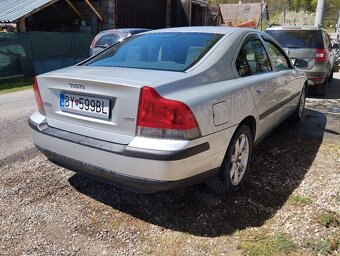 VOLVO S60 2,4D 2001 5-st. manuál - 18