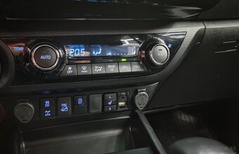 Predám Toyota Hilux 2,8D - 18