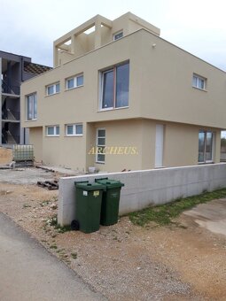 LUXUSNÝ DVOJDOM REZIDENČNÝ KOMPLEX PRIVLAKA - CHORVÁTSKO - 18