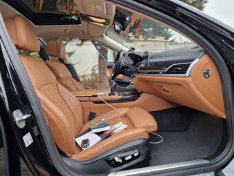 BMW rad 7 xDRIVE 740d A/T8 340k (diesel) možný odpočet DPH - 18