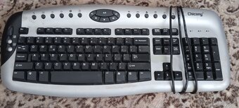 Herny Intel i5, ram 8gb, 128ssd a 1TB HDD, vga RX560 - 18