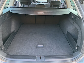 Volkswagen Passat Variant 2.0 TDI EVO Business DSG - 18