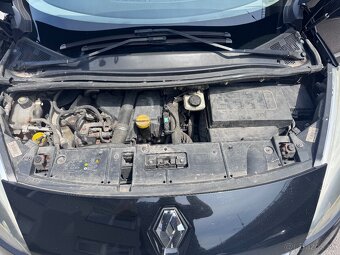 RENAULT MEGANE SCENIC 1.5 dCI 2012 - 18
