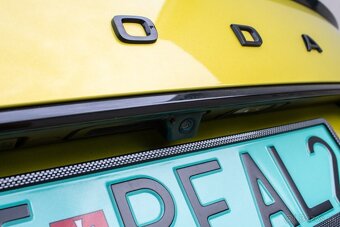aj NA SPLÁTKY Škoda Superb 1.4 PHEV hybrid - 18