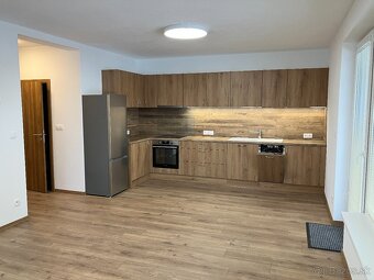 PRENÁJOM 4 IZB. BYT S VLASTNOU ZÁHRADOU A GARÁŽOU - 18