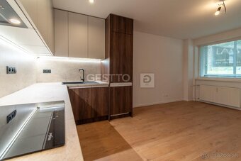 GESTTO | 4-IZBOVÝ BYT NA PREDAJ | 2x LOGGIA | KOMPLETNÁ REKO - 18