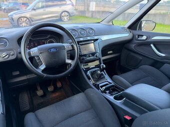 Ford S-Max 2.0 TDCi Titanium (Euro 4) 7m - 18