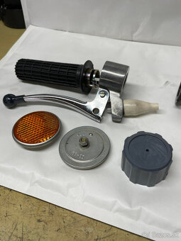 - STELLA - BLATNÍK - Bočné -Kryty - Orig. - - 18