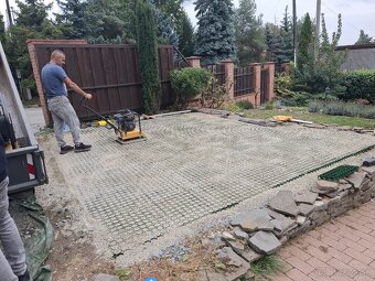 Nákladná preprava sklápač kontajner s hydraulickou rukou - 18