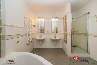 Ideálne rodinné bývanie v srdci Bratislavy - Zámocká ulica - 18