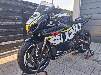 Suzuki GSXR 1000 - 18