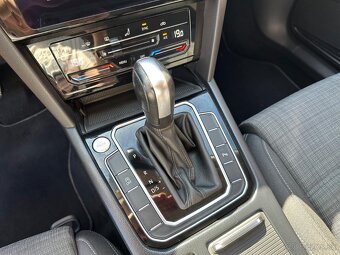 Vw Passat B8 lift Variant 2.0 TDI 110kw dsg - 18