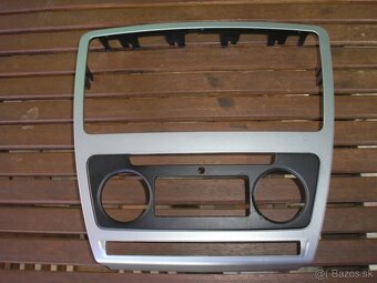 Škoda Octavia 2 dekor interieru - 18