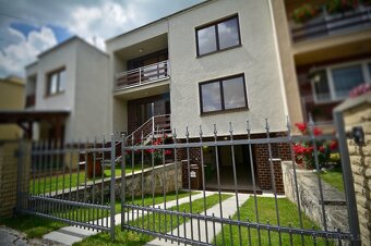 REZERVOVANÉ Na predaj rodinný dom na Kláštornej ulici - 18