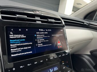 Hyundai Tucson 1.6 T-GDi HEV Premium 4x4 - 18