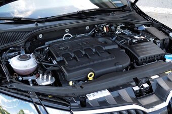 ŠKODA OCTAVIA 3 RS FACELIFT 4X4 DSG 2.0TDI 135KW LEN 13500KM - 18