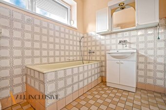 ALL INCLUSIVE | NA PREDAJ 7-IZBOVÝ POSCHODOVÝ RODINNÝ DOM V - 18