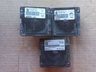 predám riadiacu jednotku xenónu - 18