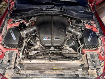 BMW M6 E63 5.0 V10 2006 - 18