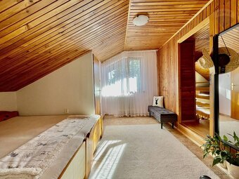 Na predaj útulný rodinný dom po rekonštrukcii s garážou, pek - 18